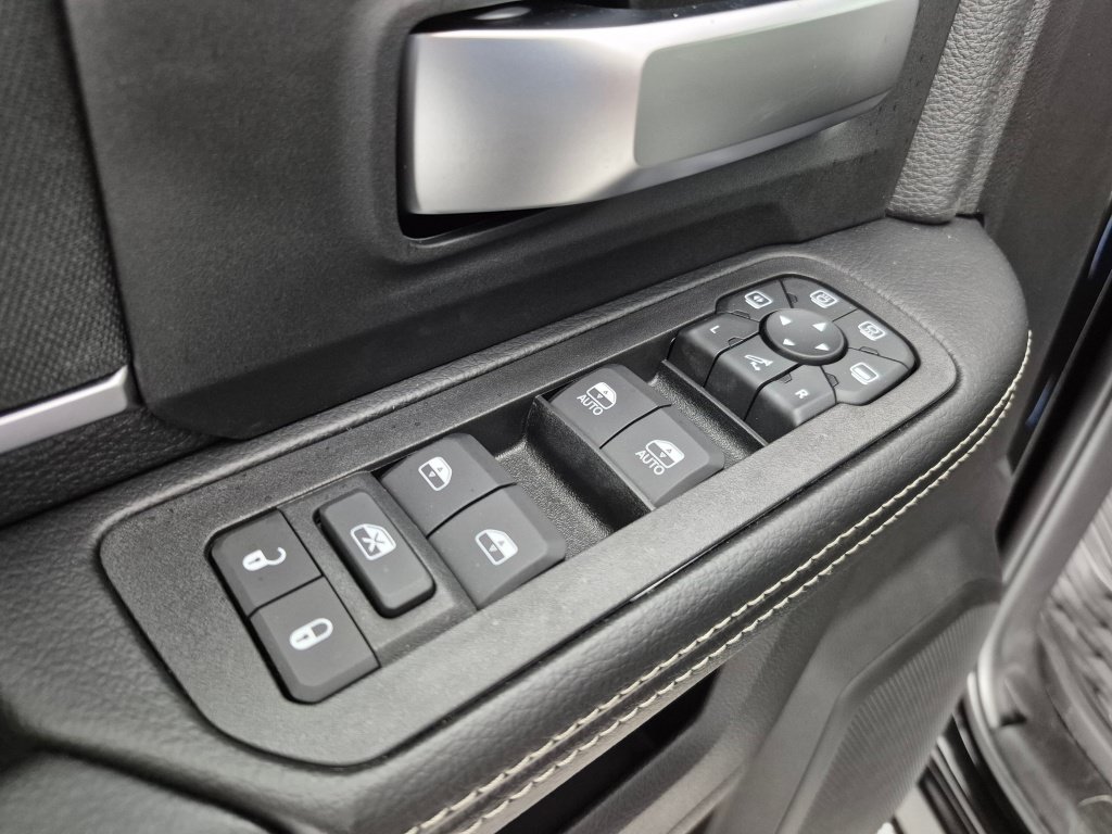 New 2026 RAM 2500 Big Horn AWD/4WD image 22