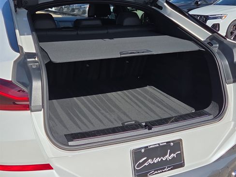 Used 2023 BMW X6 xDrive40i w/ M Sport Package image 12