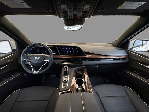 Certified 2024 Cadillac Escalade ESV Premium Luxury image 24