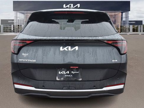 New 2026 Kia Sportage S image 5