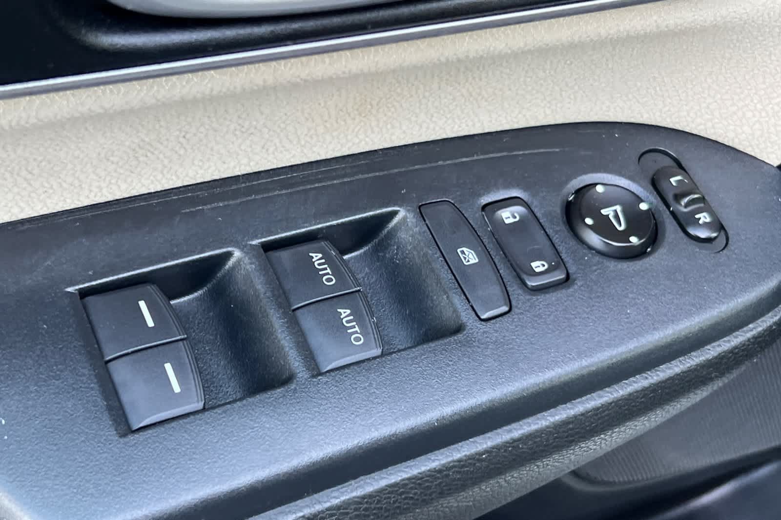 Used 2017 Honda CR-V EX image 13
