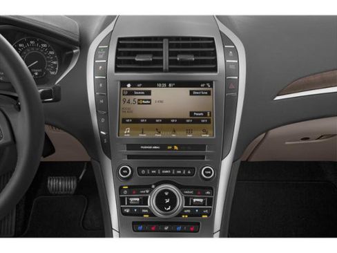 Used 2018 Lincoln MKZ Premiere FWD image 10