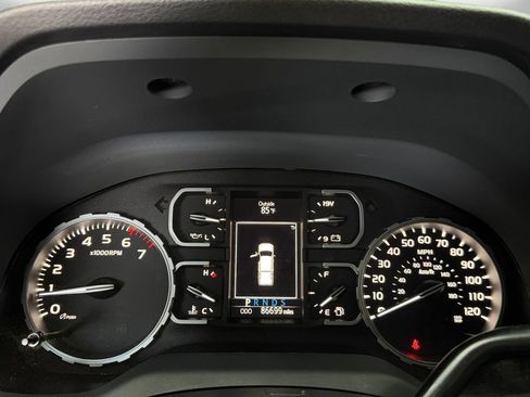 Used 2021 Toyota Tundra SR5 AWD/4WD image 21