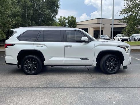 Used 2025 Toyota Sequoia Platinum AWD/4WD image 2