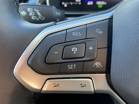 Used 2025 Volkswagen Jetta S image 25