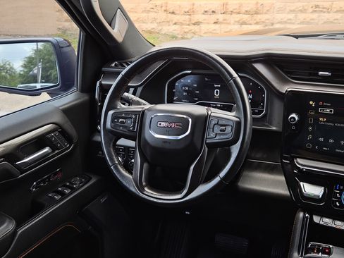 Used 2023 GMC Sierra 1500 AT4 w/ AT4 Premium Package image 15