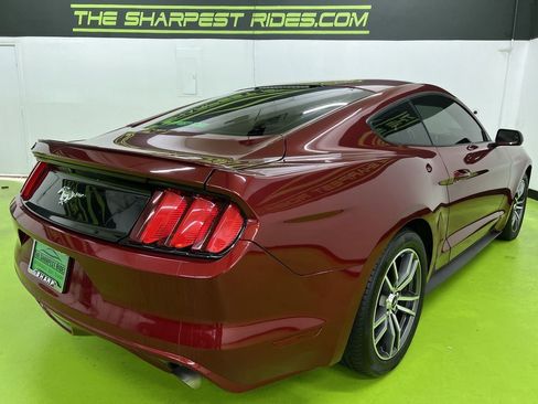 Used 2017 Ford Mustang Coupe RWD image 10