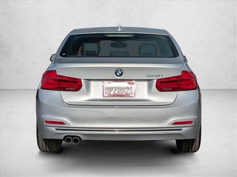 Used 2016 BMW 328i Sedan RWD image 7