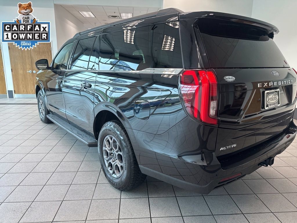 Used 2025 Ford Expedition Max Active AWD/4WD image 17
