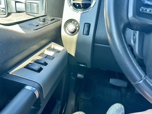 Used 2016 Ford F250 Lariat w/ Lariat Ultimate Package AWD/4WD image 32