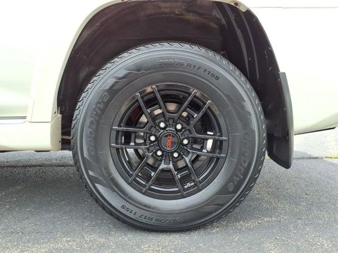 Used 2021 Toyota 4Runner Limited AWD/4WD image 21