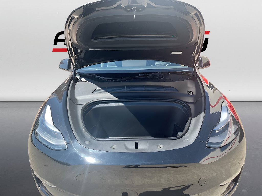 Used 2024 Tesla Model Y Long Range AWD/4WD image 30