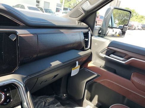 New 2026 GMC Sierra 3500 Denali Ultimate AWD/4WD image 27