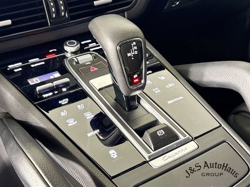 Used 2023 Porsche Cayenne Platinum Edition AWD/4WD image 22