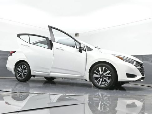 New 2025 Nissan Versa SV w/ Trunk Package FWD image 48