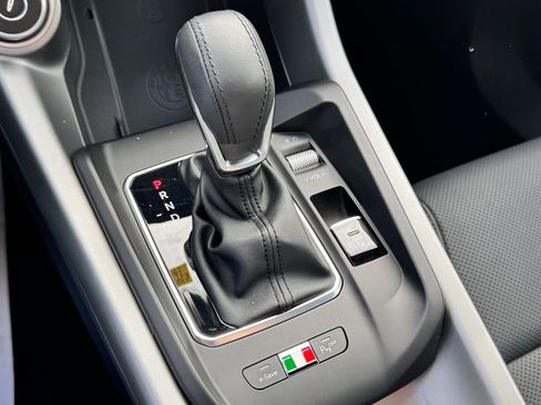 Used 2024 Alfa Romeo Tonale Veloce image 26