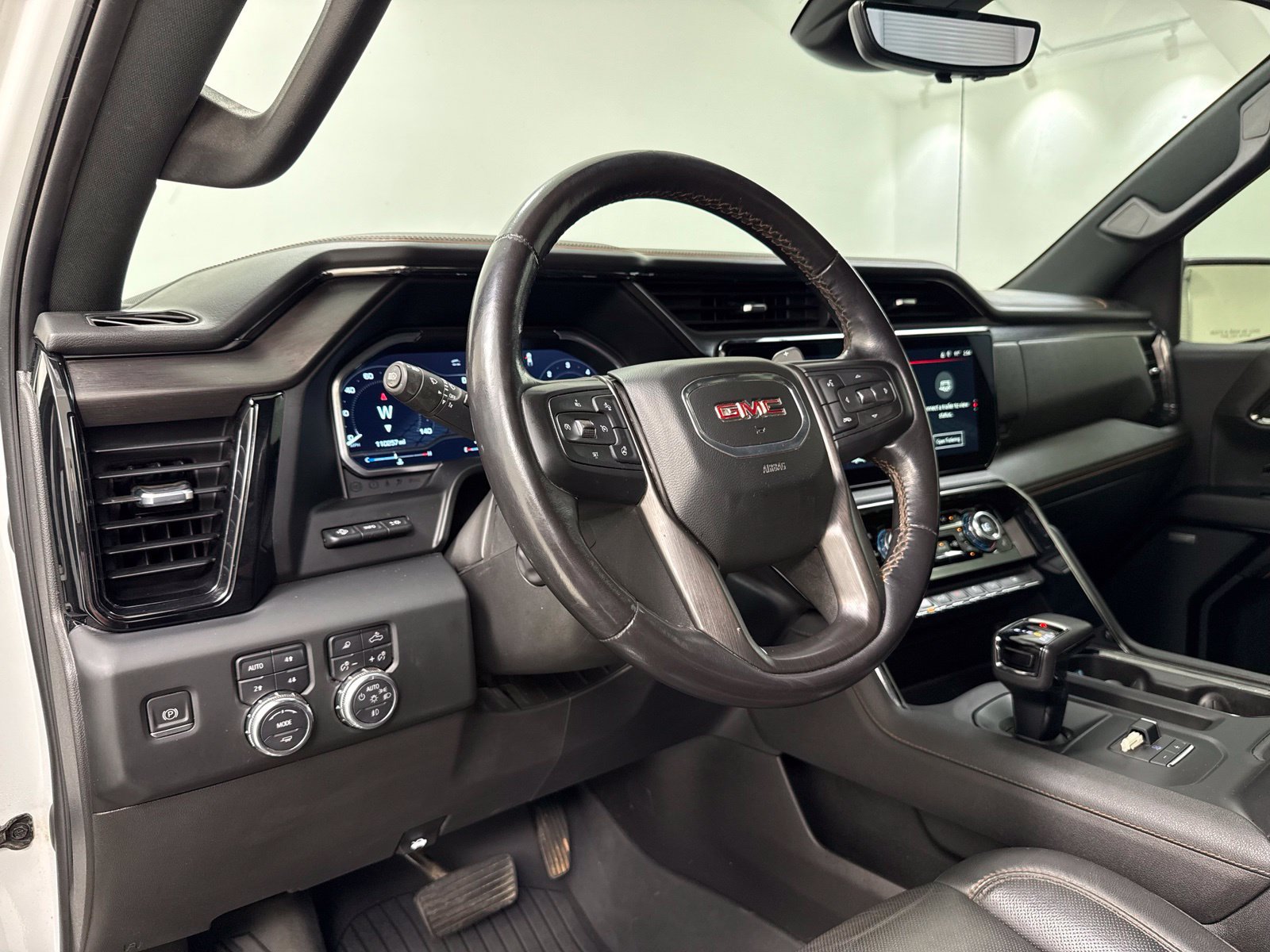 Used 2022 GMC Sierra 1500 AT4 w/ AT4 Premium Package AWD/4WD image 18