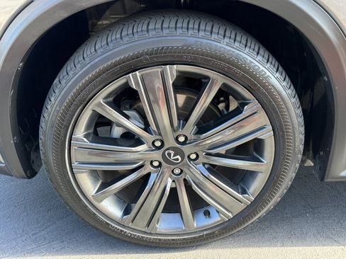 Used 2020 INFINITI QX50 Essential w/ Edition 30 Package FWD image 15