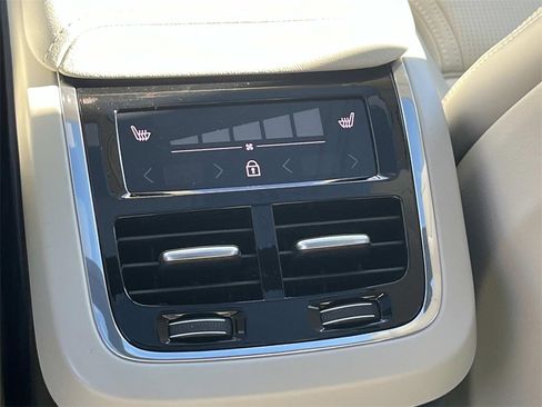 New 2026 Volvo V60 B5 Cross Country Ultra w/ Climate Package image 17