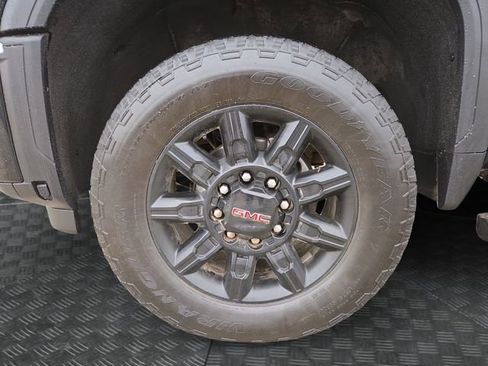 Used 2025 GMC Sierra 3500 AT4 w/ AT4 Premium Plus Package image 8