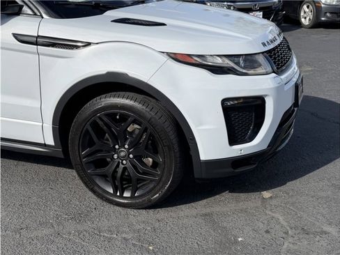 Used 2017 Land Rover Range Rover Evoque HSE Dynamic image 7