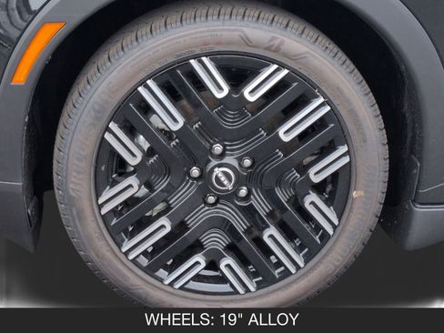 New 2026 Nissan Leaf Platinum+ w/ Cargo Package (Platinum+) image 11