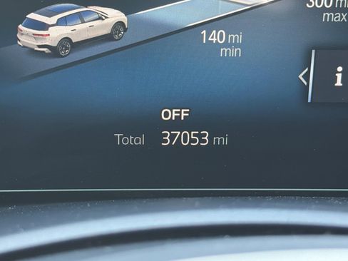 Certified 2023 BMW iX xDrive50 w/ Ultimate Package 2 image 35