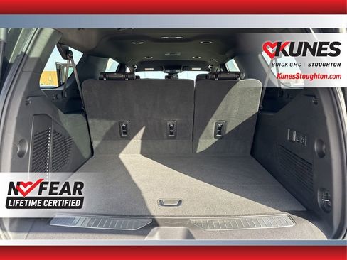 Used 2025 GMC Yukon XL Denali image 44