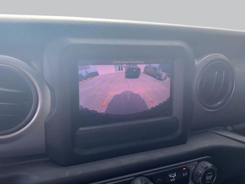 Used 2021 Jeep Wrangler Unlimited Sport AWD/4WD image 27