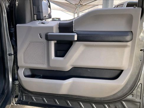 Used 2019 Ford F150 XLT image 21