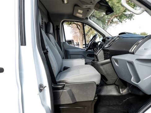 Used 2019 Ford Transit 250 130 Low Roof image 34