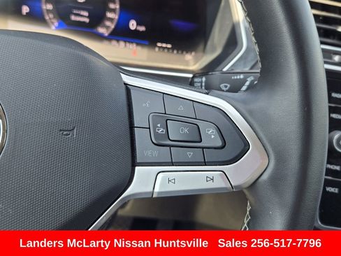 Used 2024 Volkswagen Tiguan SE AWD/4WD image 24