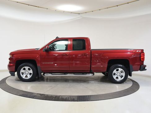 Used 2018 Chevrolet Silverado 1500 LT w/ All Star Edition AWD/4WD image 7