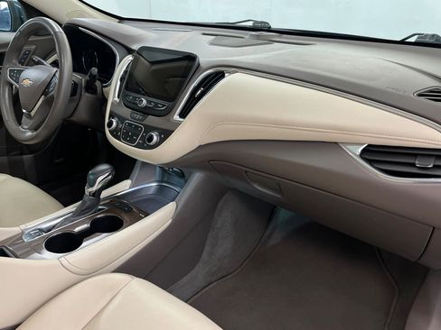 Used 2024 Chevrolet Malibu LT FWD image 23