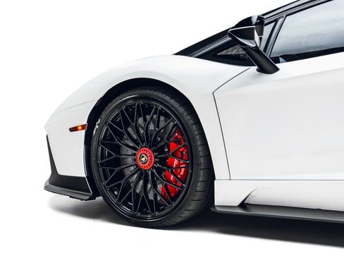 Used 2018 Lamborghini Aventador S AWD/4WD image 15