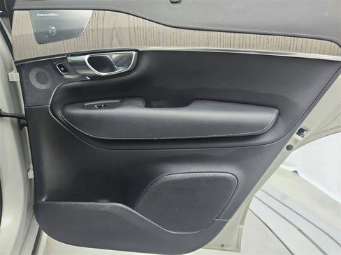 Used 2021 Volvo XC90 T6 Inscription w/ Lounge Package image 30