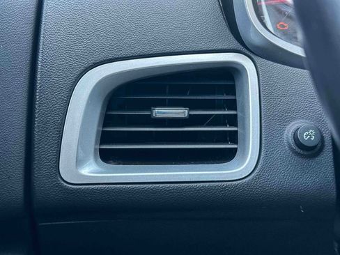 Used 2016 Chevrolet Equinox LT w/ Convenience Package image 35