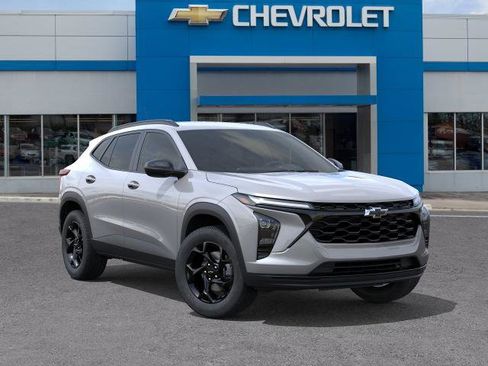 New 2026 Chevrolet Trax LT FWD image 7