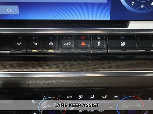 Used 2024 Chevrolet Silverado 1500 RST w/ Dark Appearance Package image 6