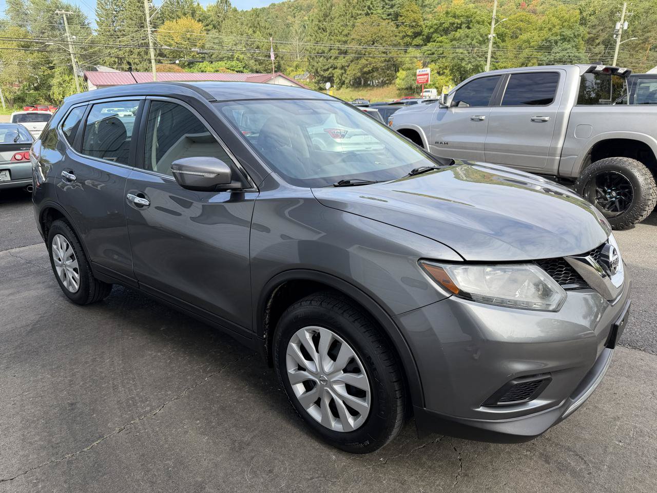 Used 2014 Nissan Rogue S AWD/4WD image 3