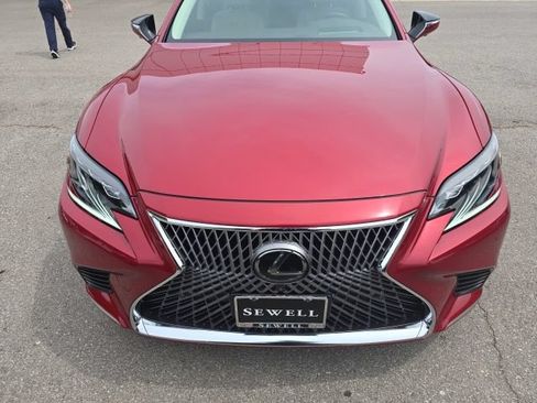Used 2018 Lexus LS 500 AWD w/ Luxury Package image 2