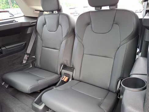 New 2025 Volvo XC90 B6 Plus w/ Protection Package image 6