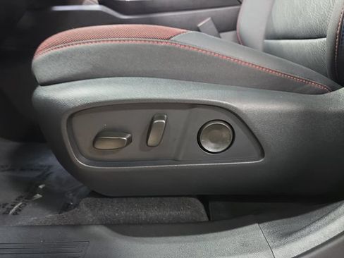 New 2026 Chevrolet Equinox RS w/ Convenience Package III FWD image 32
