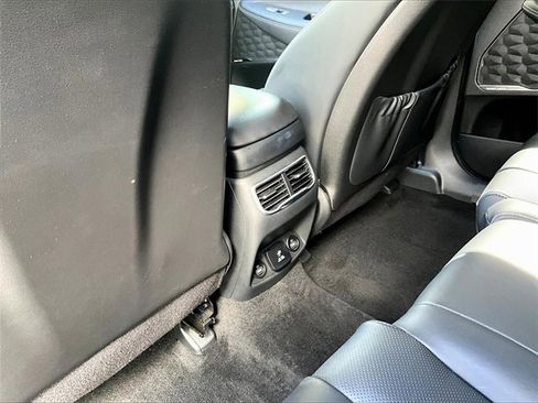 Used 2023 Hyundai Santa Fe Calligraphy image 25