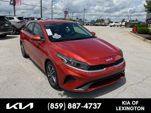 Certified 2022 Kia Forte LXS FWD image 1