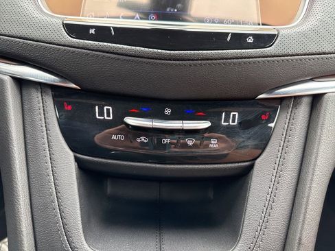 Used 2025 Cadillac XT5 Premium Luxury image 27