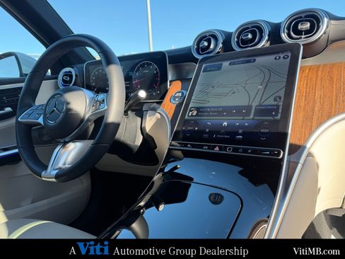 Certified 2023 Mercedes-Benz GLC 300 4MATIC image 32