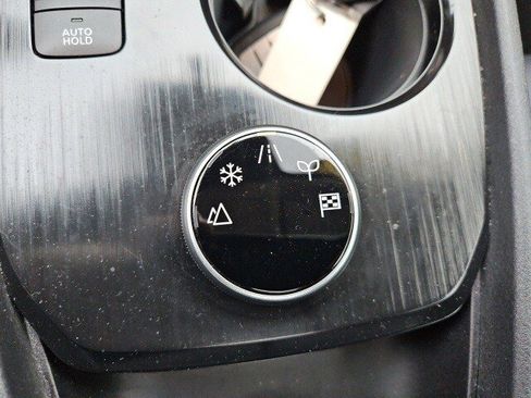 Used 2022 Nissan Rogue SV w/ SV Premium Package image 29