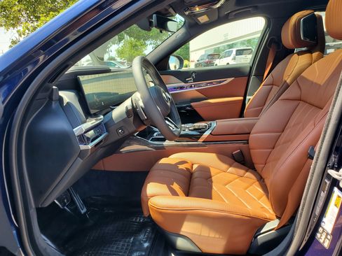 New 2026 BMW 740i xDrive AWD/4WD image 5