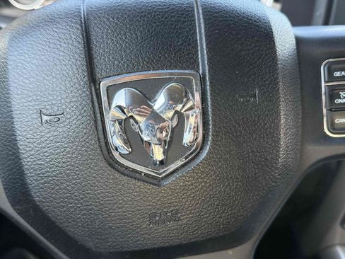 Used 2017 RAM 1500 Big Horn RWD image 27